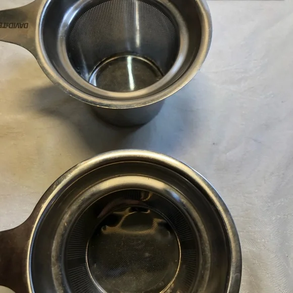 Two David’s Tea Metal Infusers - Picture 3 of 8